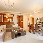 דירה Rachi Apartments, נידרי