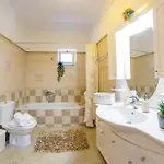 Rachi Apartments, * נידרי