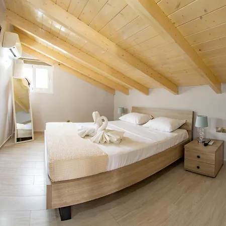 Rachi Apartments, Nidrí