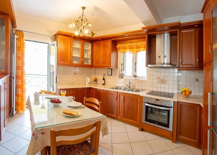 Rachi Apartments, Nydri (Lefkada)
